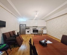 qara qarayevde satilan evler Qara Qarayev m., Nizami r.