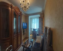 Satılır Köhnə Tikili Elmlər akademiyası m., Yasamal r.