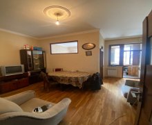 qara qarayevde satilan evler Qara Qarayev m., Nizami r.