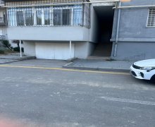 Satılır Köhnə Tikili Elmlər akademiyası m., Badamdar qəs., Səbail r.