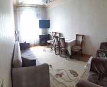 Satılır Köhnə Tikili İnşaatçılar m., Yeni Yasamal qəs., Yasamal r.