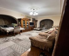 Satılır Köhnə Tikili 9-cu mikrorayon, Binəqədi r.