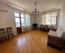 Kirayə (aylıq) Yeni Tikili Elmlər akademiyası m., Yasamal r.