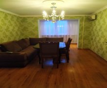 Satılır Köhnə Tikili Yasamal r.