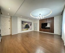 Satılır Yeni Tikili Elmlər akademiyası m., Səbail r.