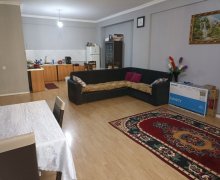 Satılır Yeni Tikili Elmlər akademiyası m., Yasamal r.