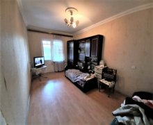 Satılır Köhnə Tikili Azadlıq m., 8-ci mikrorayon, Binəqədi r.