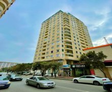 Satılır Yeni Tikili Azadlıq m., 8-ci mikrorayon, Binəqədi r.