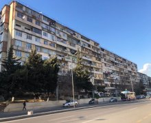 Satılır Köhnə Tikili Memar Əcəmi m., 9-cu mikrorayon, Binəqədi r.