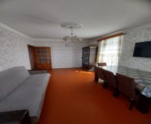 2 otaqli heyet evlerinin satisi sumqayitda 5-ci mikrorayon r., Sumqayıt ş.