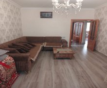 Satılır Köhnə Tikili Bakıxanov qəs., Sabunçu r. Satılır Köhnə Tikili Bakıxanov qəs., Sabunçu r.