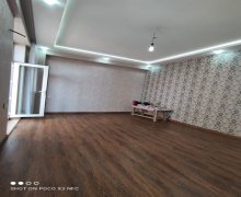 Satılır Yeni Tikili Qaraçuxur qəs., Suraxanı r.