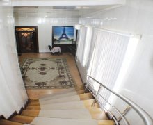 Satılır Köhnə Tikili Sahil m., Azərbaycan kinoteatrı, Səbail r.