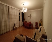 Satılır Köhnə Tikili Elmlər akademiyası m., Yasamal r. Satılır Köhnə Tikili Elmlər akademiyası m., Yasamal r.