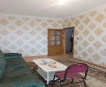 Satılır Köhnə Tikili Memar Əcəmi m., 9-cu mikrorayon, Binəqədi r.