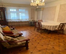 Kiraye aylıq Köhnə Tikili Elmlər akademiyası m., Yasamal r.