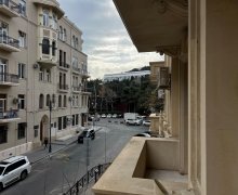 iceri seherde aylıq kiraye evler İçərişəhər m., Səbail r.