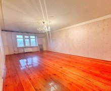 Satılır Köhnə Tikili Qaraçuxur qəs., Suraxanı r.