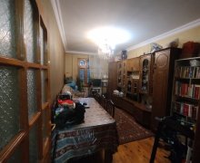 Satılır Köhnə Tikili Xətai r.