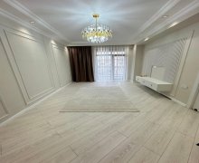 qara qarayevde satilan evler Qara Qarayev m., Nizami r.