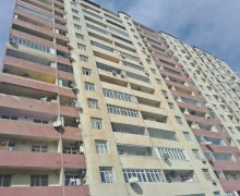 Satılır Yeni Tikili Azadlıq m., 8-ci mikrorayon, Binəqədi r.