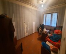 Satılır Köhnə Tikili Azadlıq m., 8-ci mikrorayon, Binəqədi r.