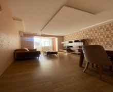 Satılır Köhnə Tikili Elmlər akademiyası m., Yasamal qəs., Yasamal r.