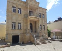 Kirayə (aylıq) Həyət evi/villa Badamdar qəs., Səbail r. Kirayə (aylıq) Həyət evi/villa Badamdar qəs., Səbail r.