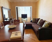 Satılır Köhnə Tikili 8-ci mikrorayon, Binəqədi r.