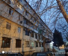 Satılır Ofis Azadlıq m., 8-ci mikrorayon, Binəqədi r.