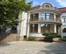 Satılır Həyət evi/villa Badamdar qəs., Səbail r.