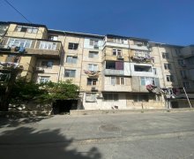 Satılır Köhnə Tikili 4-cü mikrorayon, Nəsimi r. Satılır Köhnə Tikili 4-cü mikrorayon, Nəsimi r.