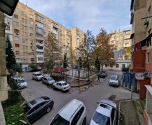 Satılır Köhnə Tikili Xalqlar dostluğu m., 8-ci kilometr, Nizami r.