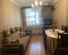 Satılır Köhnə Tikili 6-ci mikrorayon r., Sumqayıt ş. Satılır Köhnə Tikili 6-ci mikrorayon r., Sumqayıt ş.