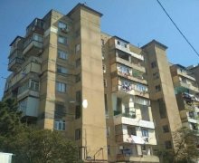 Satılır Köhnə Tikili Xalqlar dostluğu m., Xətai r.