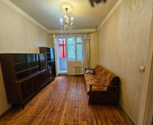 Satılır Köhnə Tikili Memar Əcəmi m., 3-cü mikrorayon, Nəsimi r.