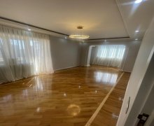 Satılır Köhnə Tikili 9-cu mikrorayon, Binəqədi r.