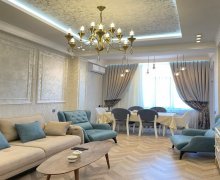 Satılır Yeni Tikili Elmlər akademiyası m., Yasamal r.