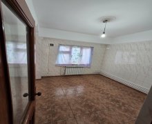 Satılır Köhnə Tikili Neftçilər m., 8-ci kilometr, Nizami r. Satılır Köhnə Tikili Neftçilər m., 8-ci kilometr, Nizami r.