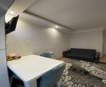 Satılır Köhnə Tikili Əhmədli m., Əhmədli, Xətai r.