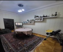 Satılır Köhnə Tikili Elmlər akademiyası m., Yasamal r.