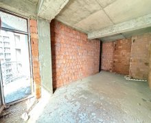 Satılır Yeni Tikili İnşaatçılar m., Yeni Yasamal qəs., Yasamal r.