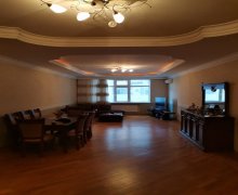 Satılır Yeni Tikili 8-ci mikrorayon, Binəqədi r.