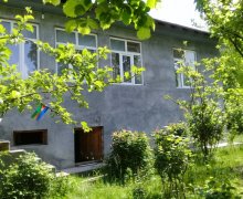 Kirayə (günlük) Bağ evi Şəki ş. Kirayə (günlük) Bağ evi Şəki ş.