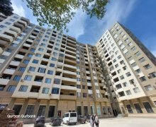 Satılır Yeni Tikili Qaraçuxur qəs., Suraxanı r.