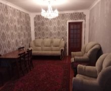 Satılır Köhnə Tikili Neftçilər m., 8-ci kilometr, Nizami r. Satılır Köhnə Tikili Neftçilər m., 8-ci kilometr, Nizami r.