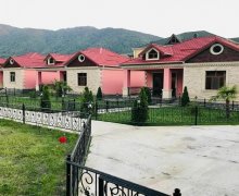 Kirayə (günlük) Həyət evi/villa Qax ş. Kirayə (günlük) Həyət evi/villa Qax ş.