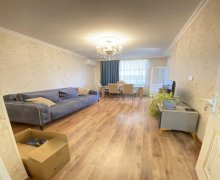 Satılır Yeni Tikili Xırdalan ş. Satılır Yeni Tikili Xırdalan ş.