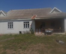 Satılır Həyət evi/villa Salyan ş. Satılır Həyət evi/villa Salyan ş.
