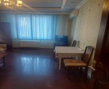 Satılır Yeni Tikili Xalqlar dostluğu m., Nizami r.